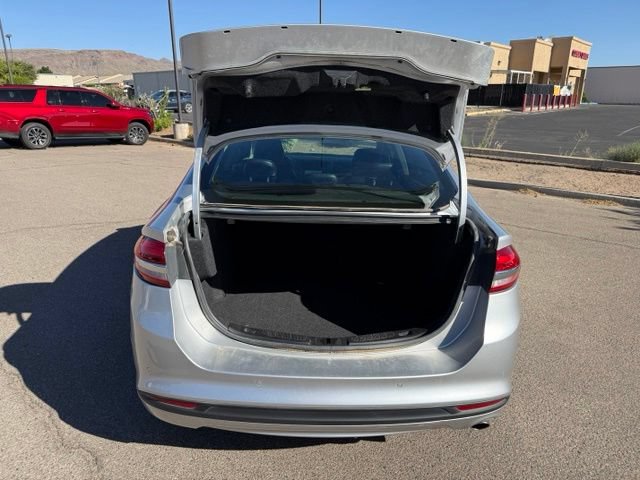 Certified 2018 Ford Fusion SE w/ Equipment Group 201A FWD image 36