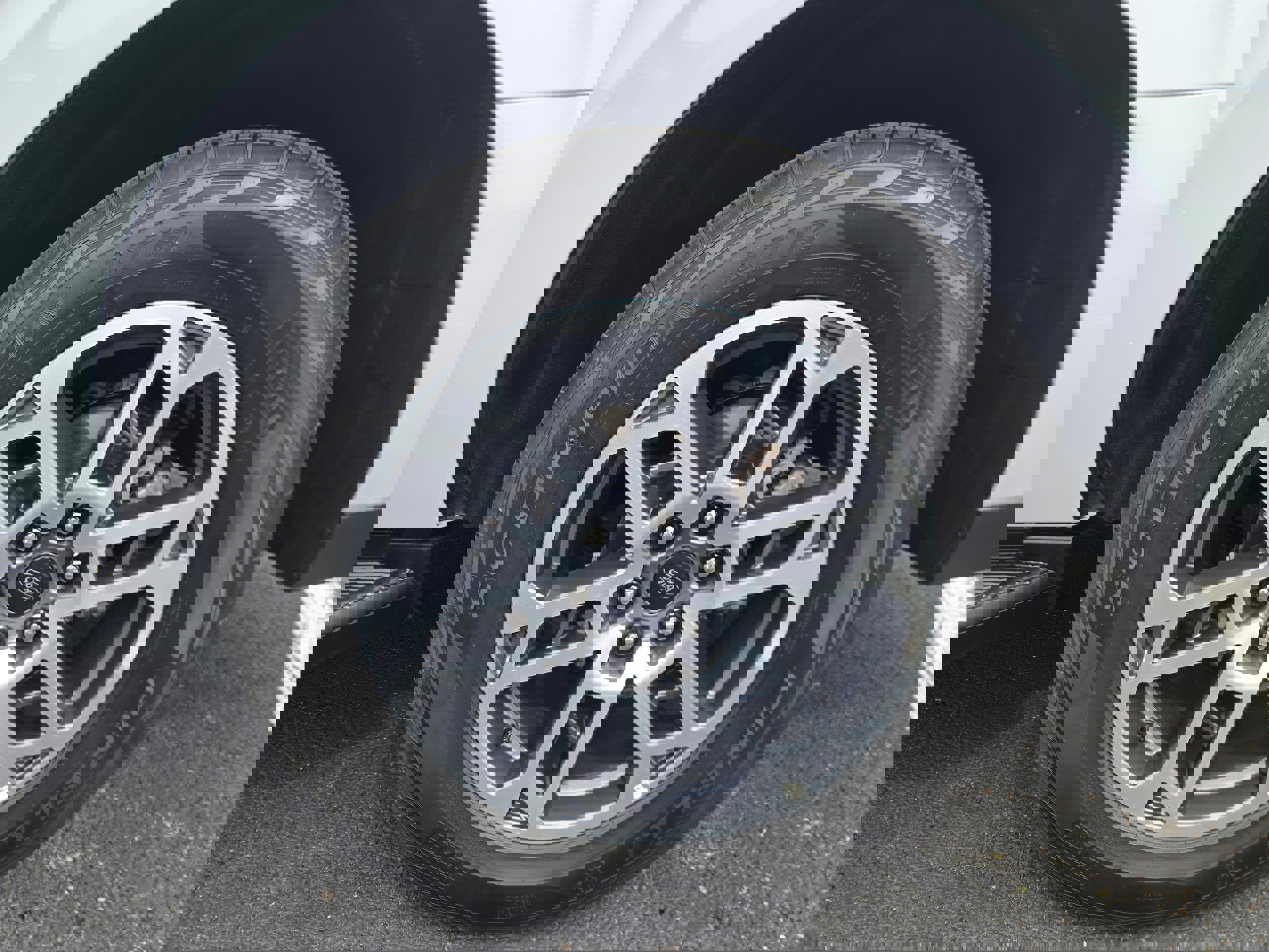 Certified 2025 Ford Expedition Active image 12