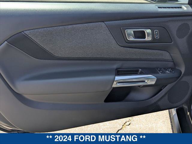 Certified 2024 Ford Mustang Coupe RWD image 10