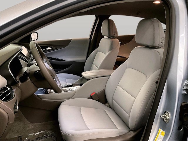 Used 2018 Chevrolet Malibu LT FWD image 24