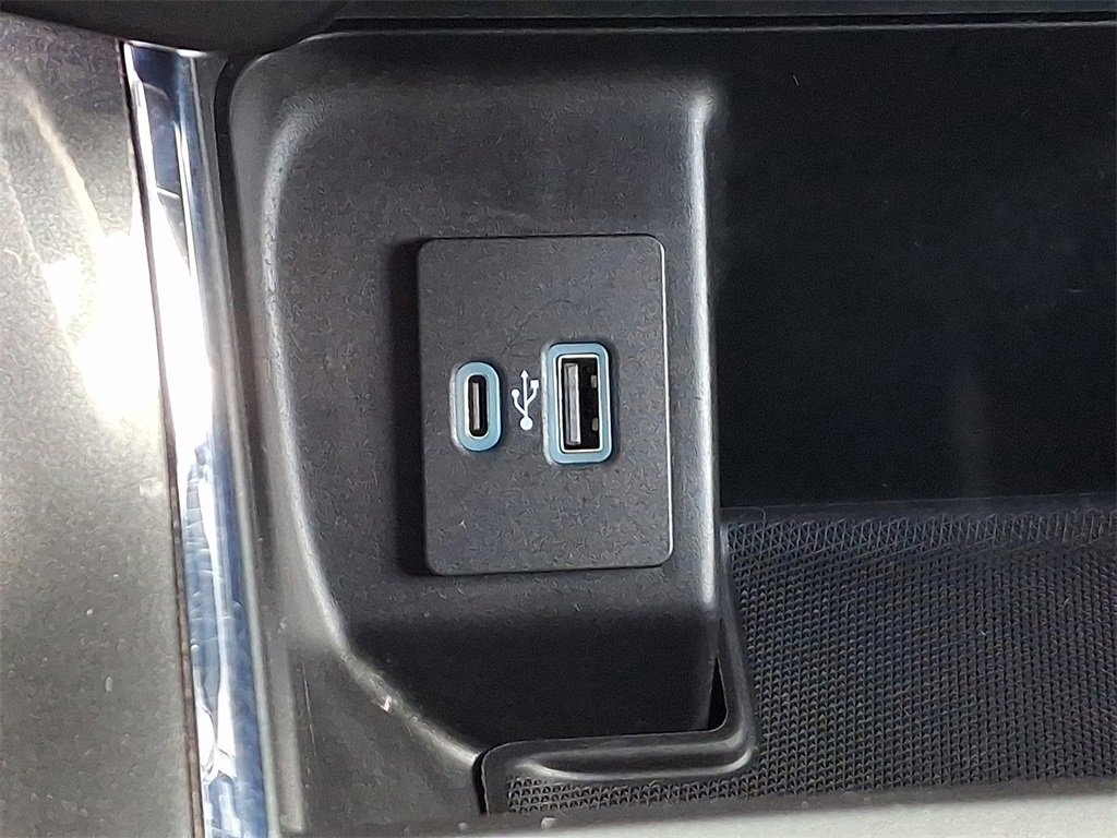 Certified 2021 Ford F150 XLT w/ Equipment Group 302A High image 24