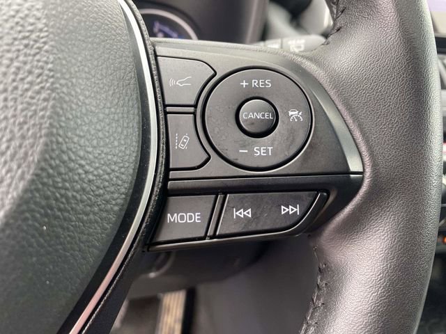 Used 2025 Toyota RAV4 XLE Premium AWD/4WD image 27
