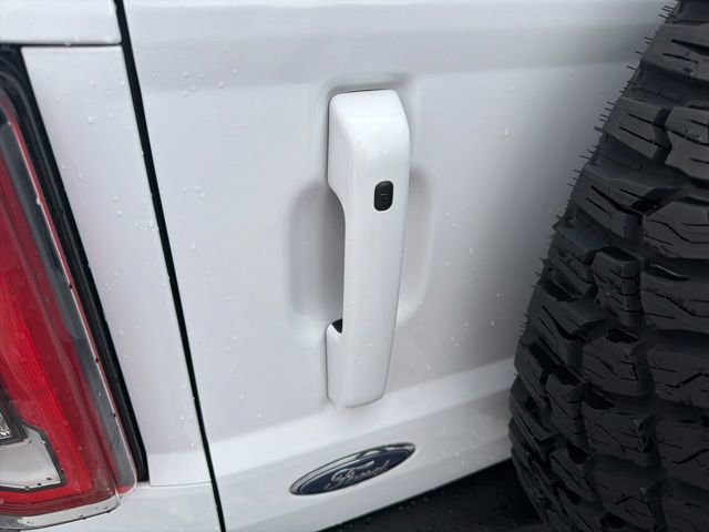 Certified 2022 Ford Bronco Outer Banks w/ Sasquatch Package image 10