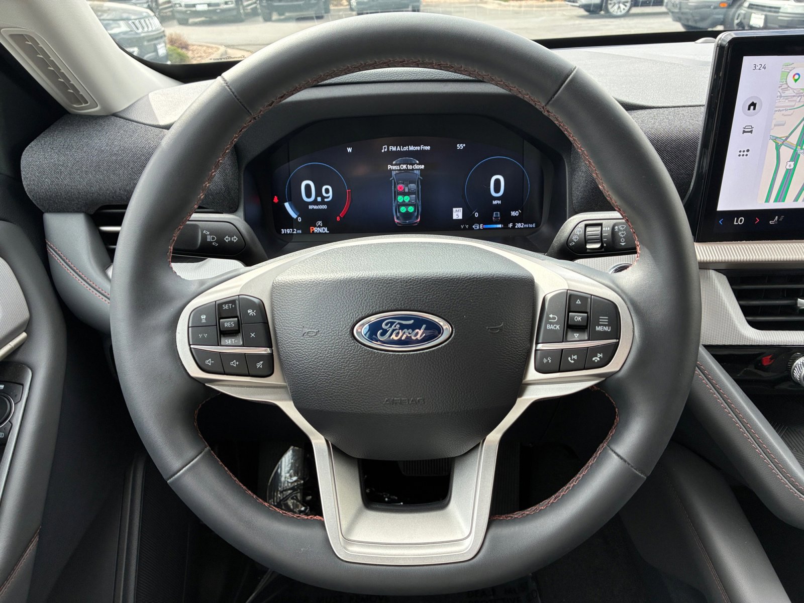 Certified 2025 Ford Explorer Active AWD/4WD image 9