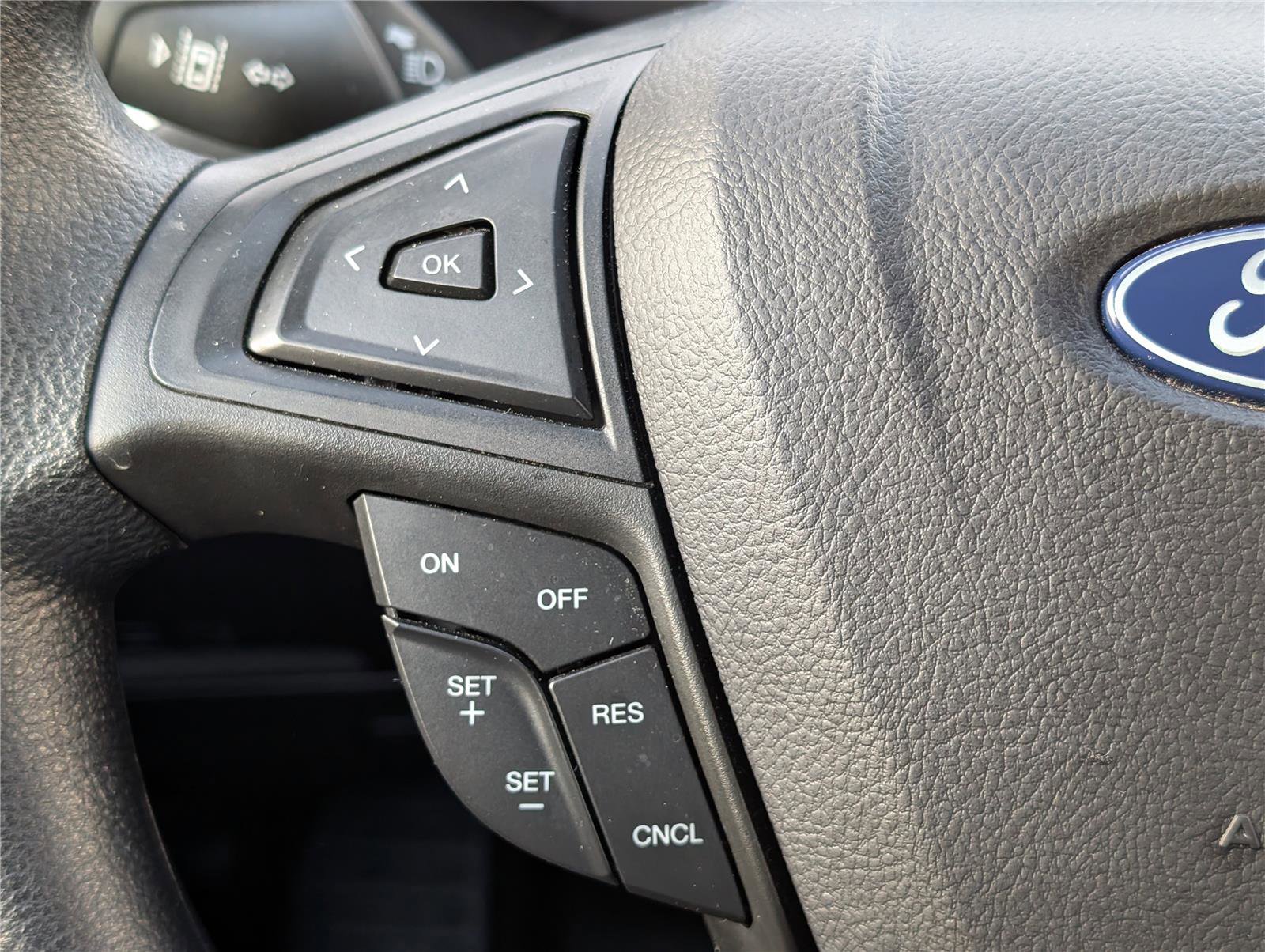 Certified 2024 Ford Edge SE w/ Black Appearance Package image 19