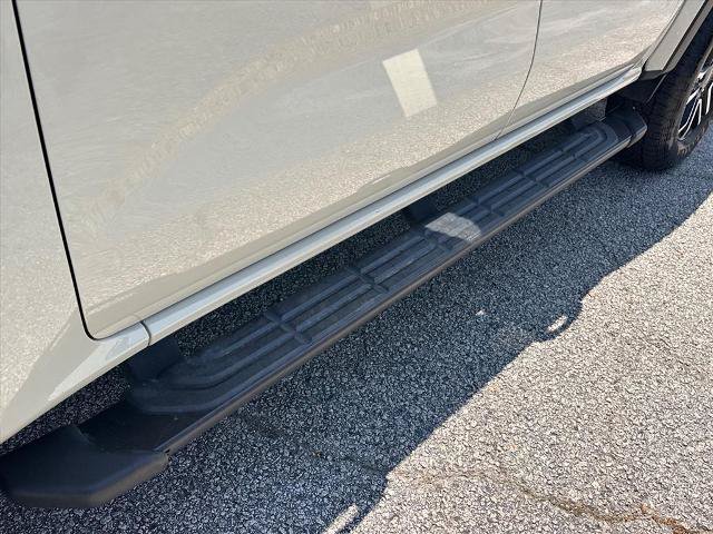 Certified 2025 Ford Ranger Lariat w/ FX4 Off-Road Package AWD/4WD image 13