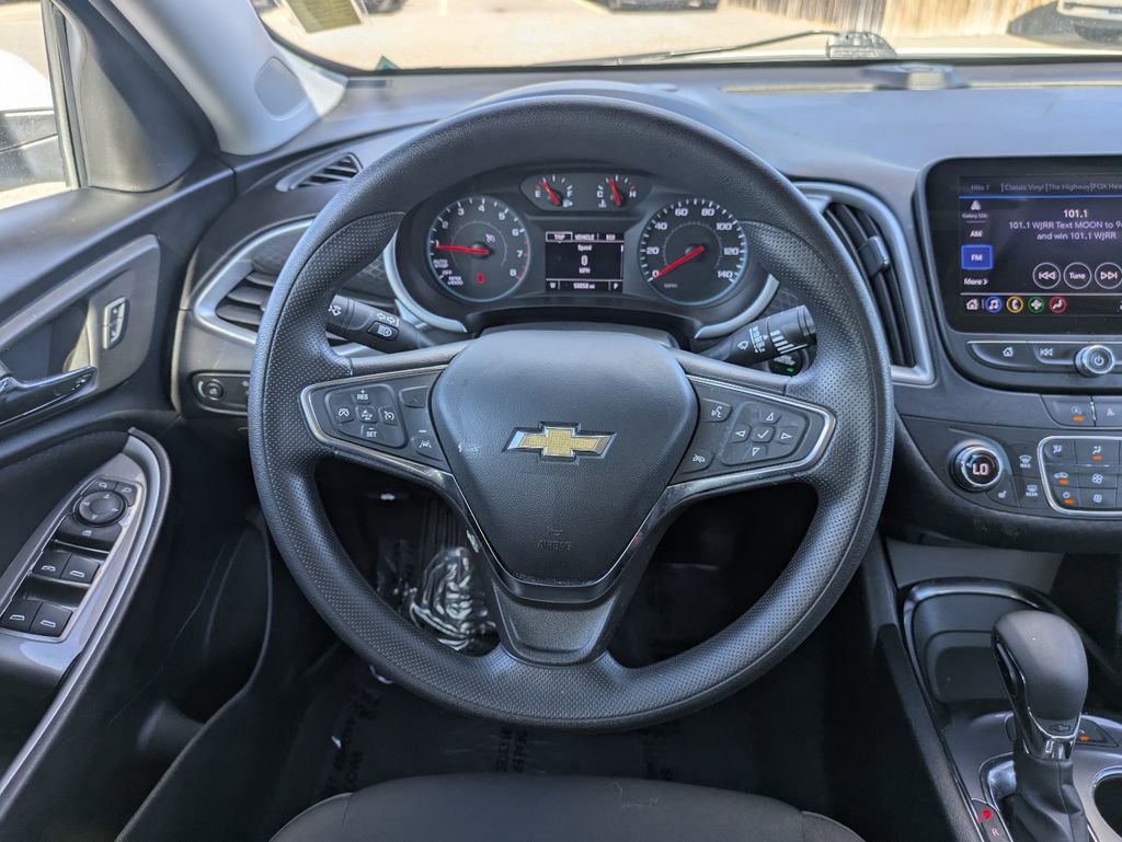 Used 2024 Chevrolet Malibu LT image 16