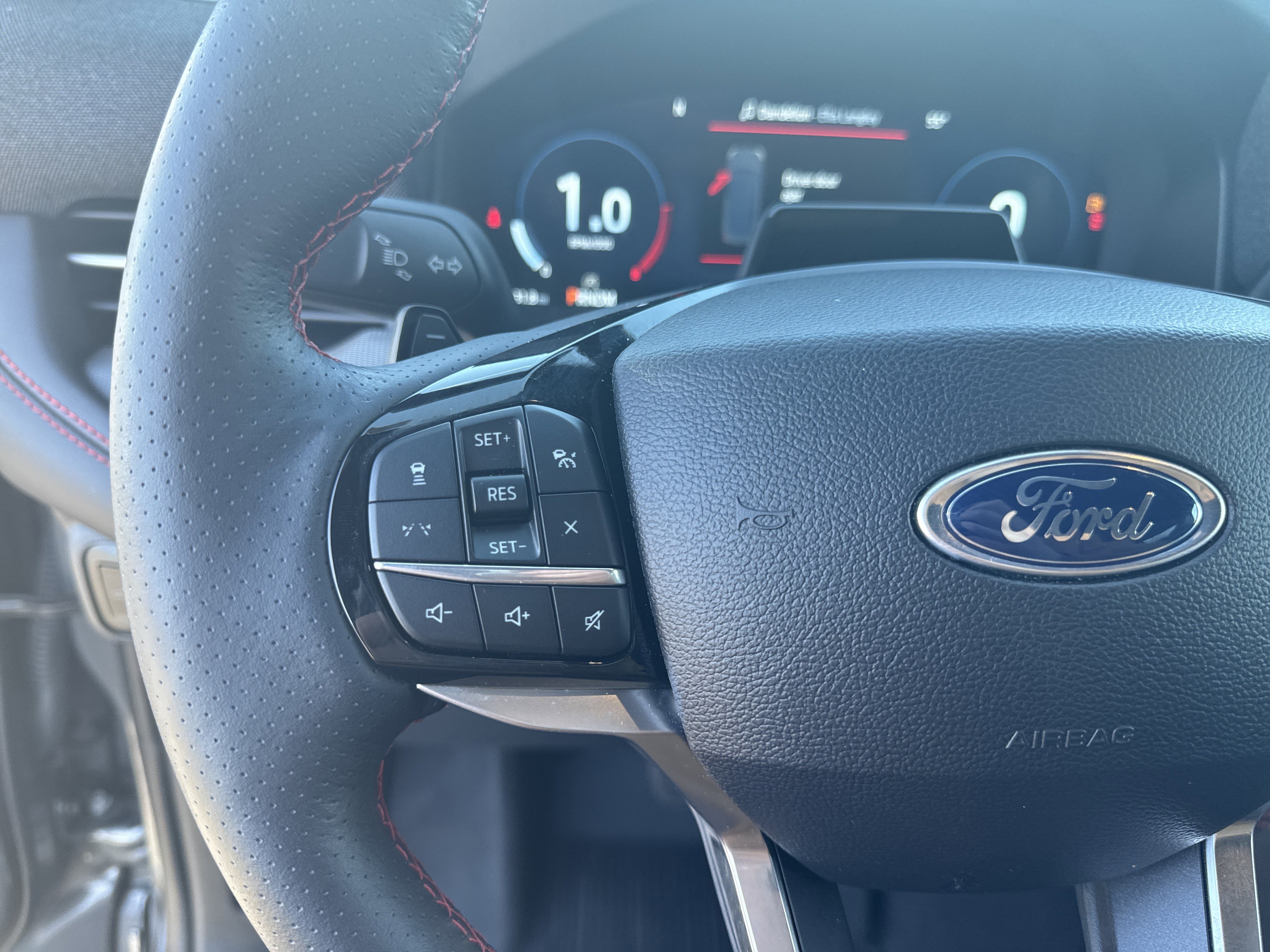 Certified 2025 Ford Explorer ST image 27