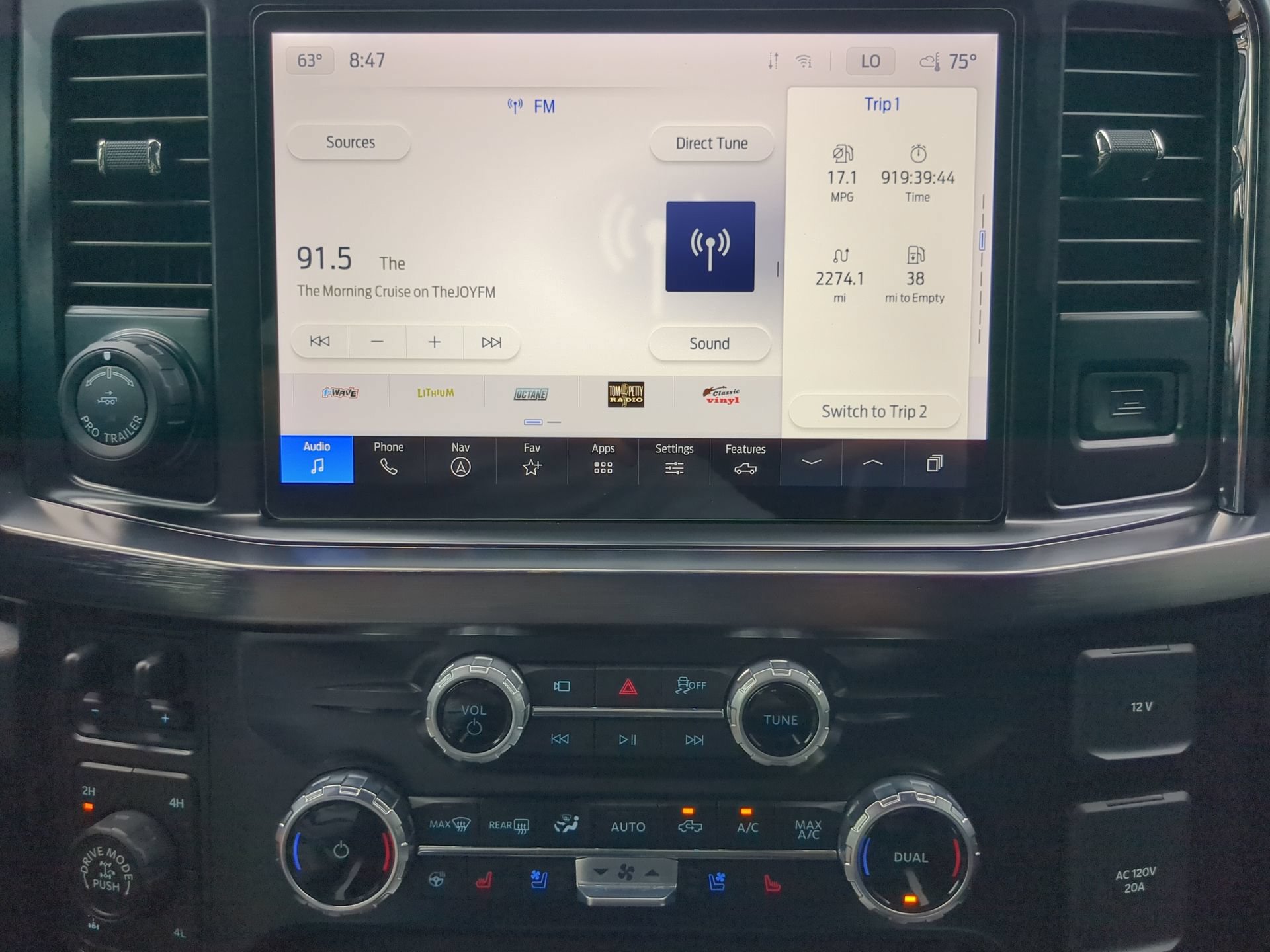 Certified 2025 Ford F250 Lariat w/ Lariat Ultimate Package AWD/4WD image 59