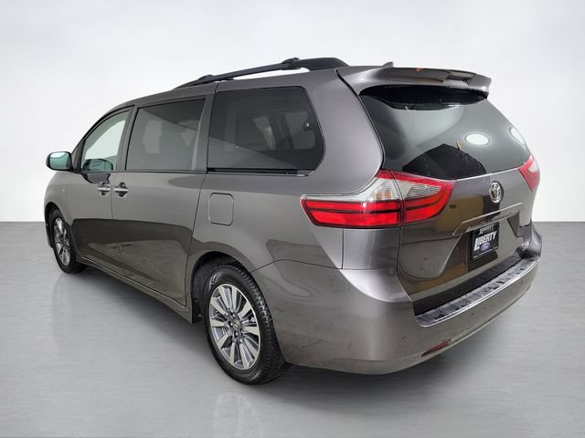 Used 2020 Toyota Sienna XLE w/ XLE Navigation Package AWD/4WD image 5