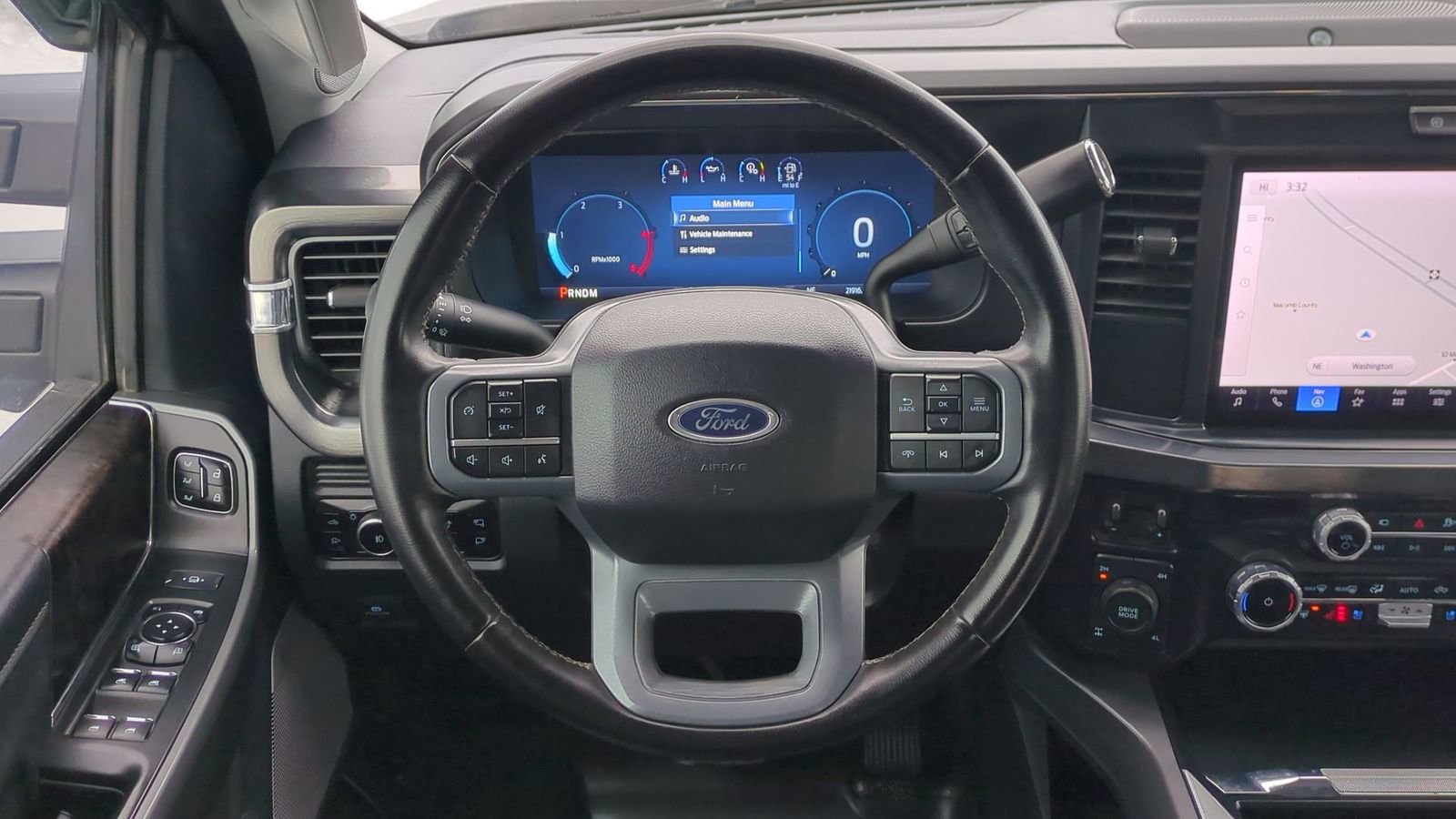 Certified 2025 Ford F350 Lariat w/ Black Appearance Package image 24