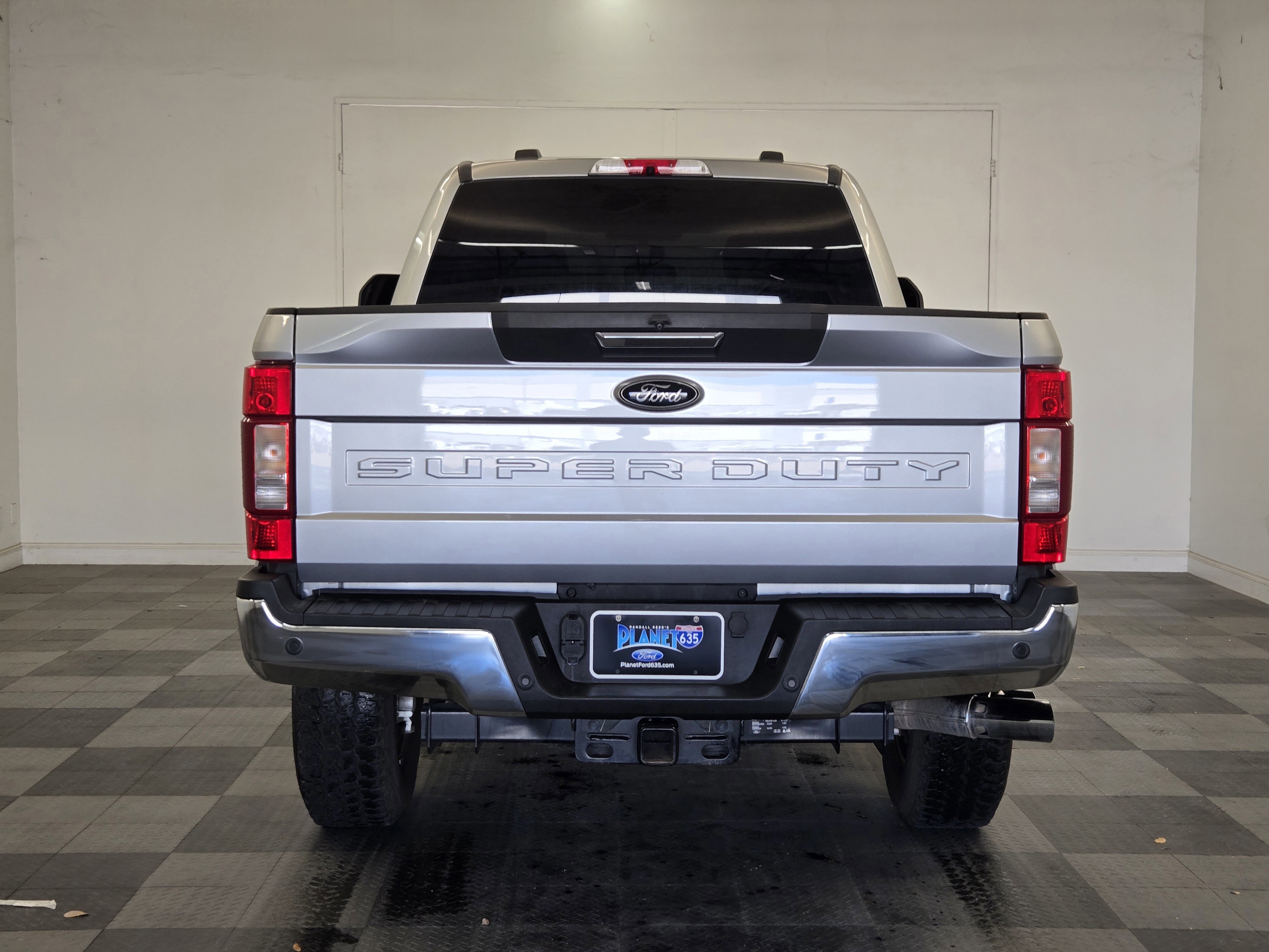 Certified 2022 Ford F250 XLT w/ XLT Premium Package image 3