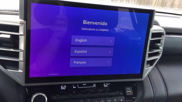 Used 2025 Toyota Sequoia Platinum image 33