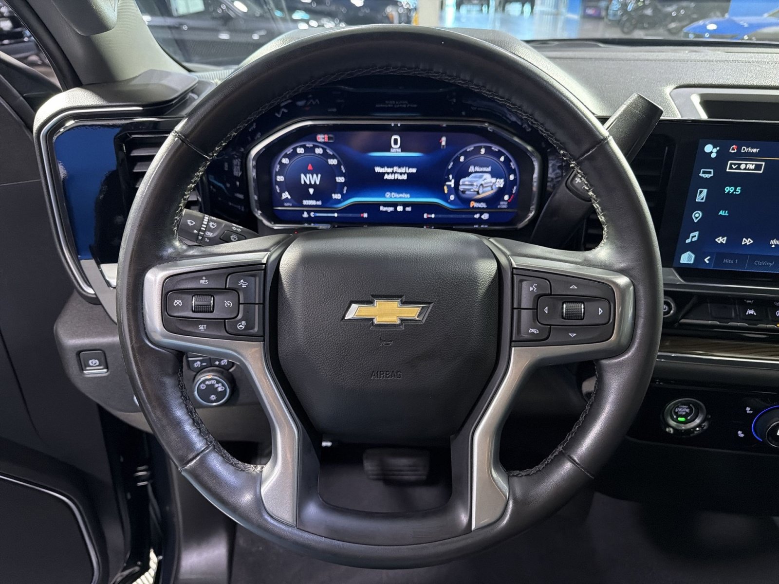 Used 2024 Chevrolet Silverado 1500 LT AWD/4WD image 25