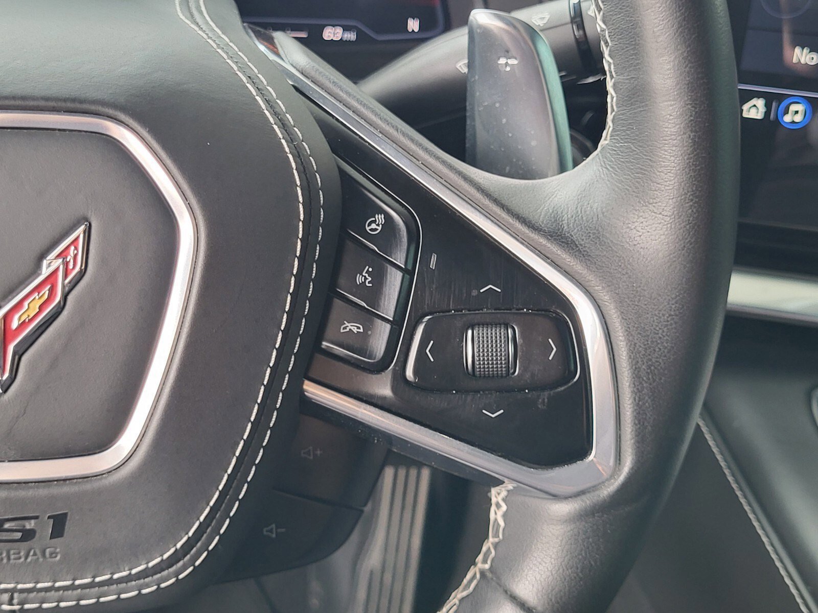 Used 2021 Chevrolet Corvette Stingray Premium Cpe w/ Z51 Performance Package image 22