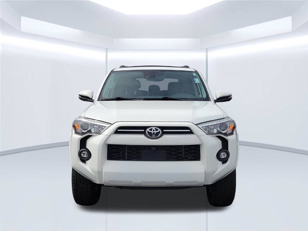 Used 2024 Toyota 4Runner SR5 Premium w/ Moonroof Package AWD/4WD image 2