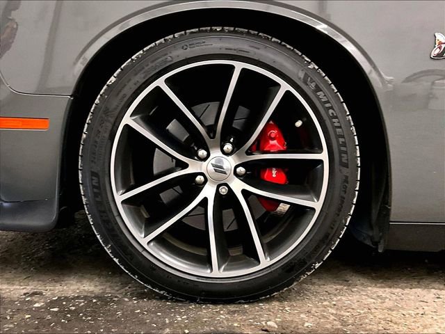 Used 2018 Dodge Challenger R/T Scat Pack RWD image 8
