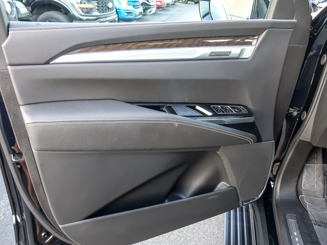 Used 2026 Cadillac Escalade Platinum Sport w/ LPO, ONYX Package AWD/4WD image 26