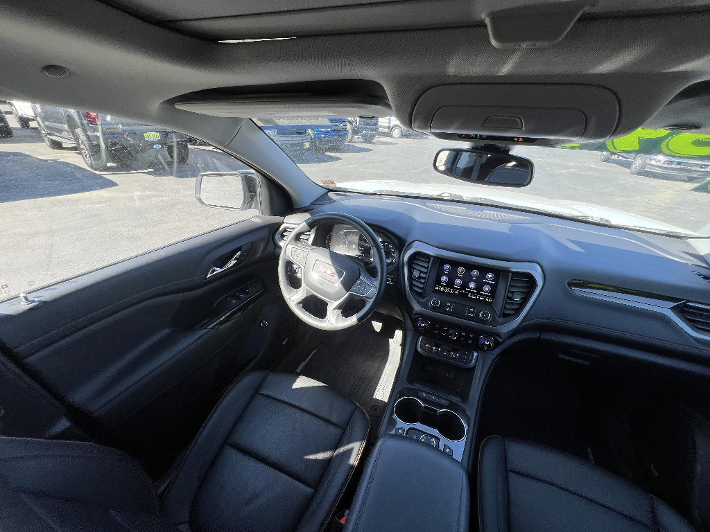Used 2023 GMC Acadia AT4 w/ Trailering Package AWD/4WD image 15