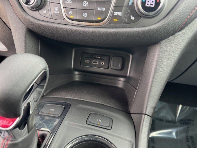 Used 2023 Chevrolet Equinox RS w/ RS Leather Package image 22