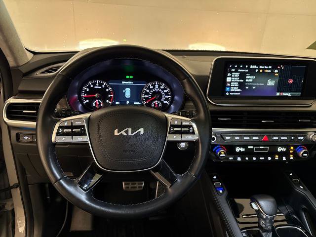 Used 2022 Kia Telluride SX w/ SX Prestige Package image 8