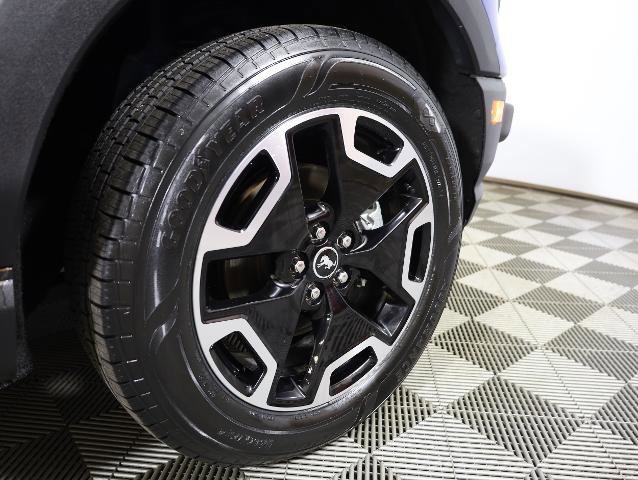 Certified 2024 Ford Bronco Sport Outer Banks w/ Tech Package image 34