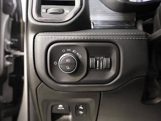 Used 2022 RAM 1500 Limited image 23