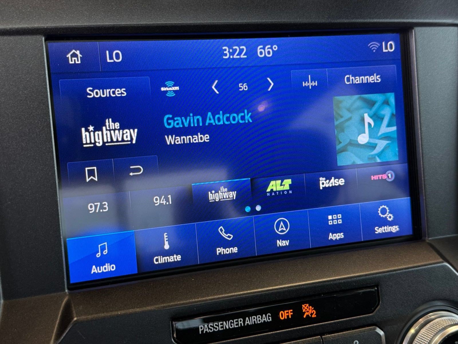 Certified 2019 Ford F150 Lariat w/ Equipment Group 502A Luxury AWD/4WD image 25