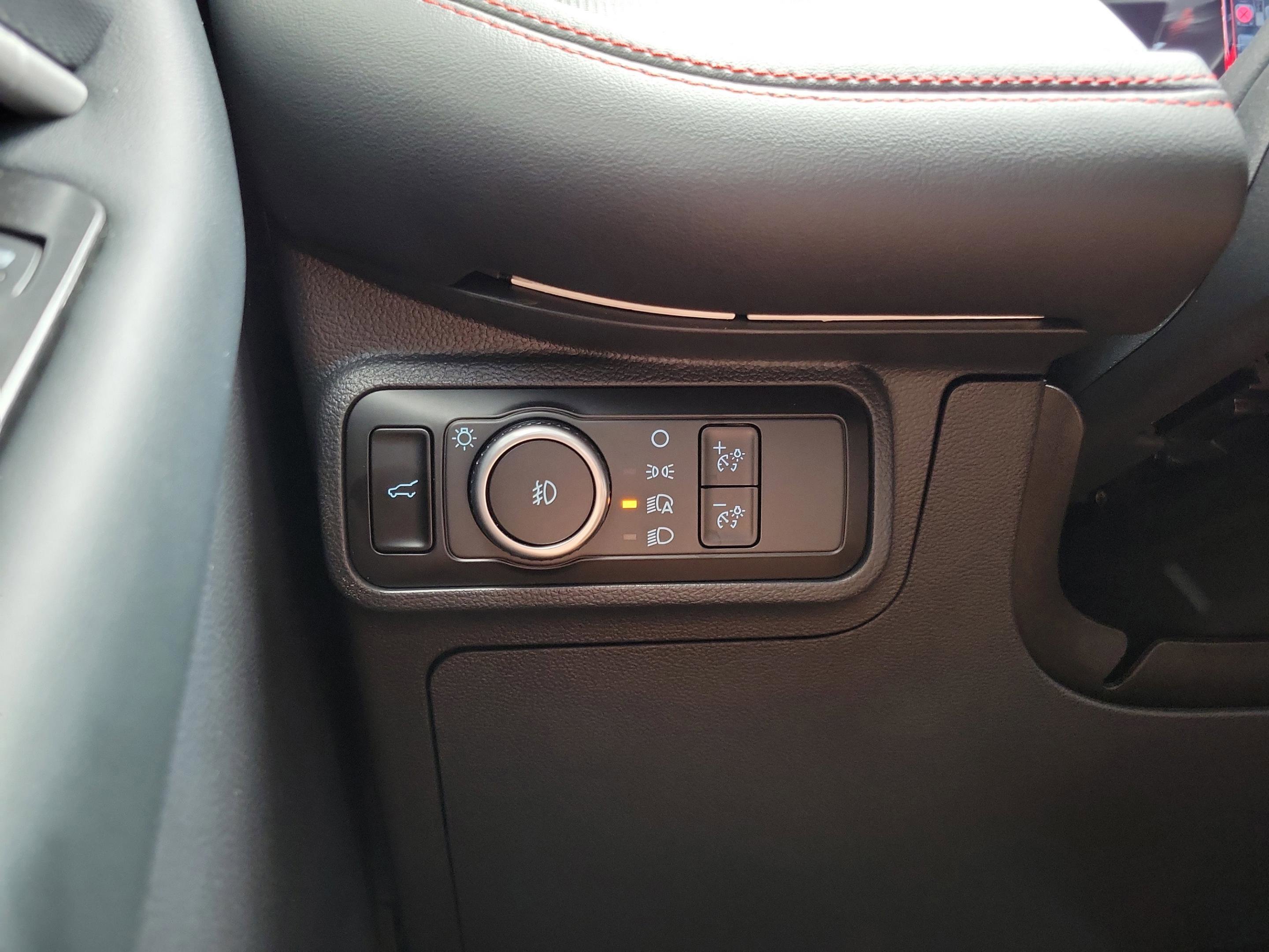 Certified 2025 Ford Explorer ST-Line w/ Premium Package RWD image 19