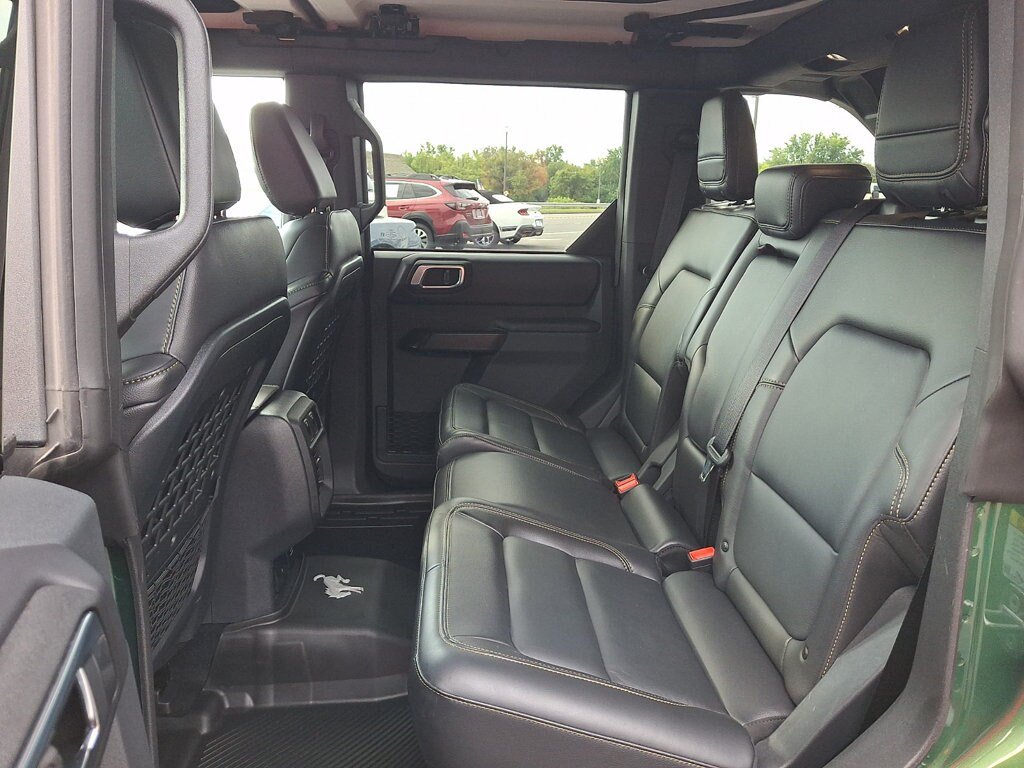 Certified 2025 Ford Bronco Badlands AWD/4WD image 10