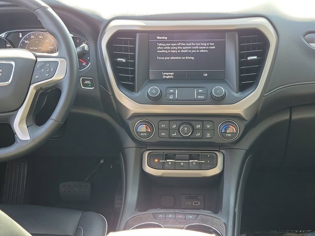 Used 2023 GMC Acadia Denali w/ Denali Ultimate Package image 17