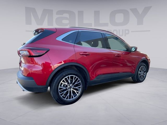 Certified 2025 Ford Escape SE w/ PHEV Premium Package image 5