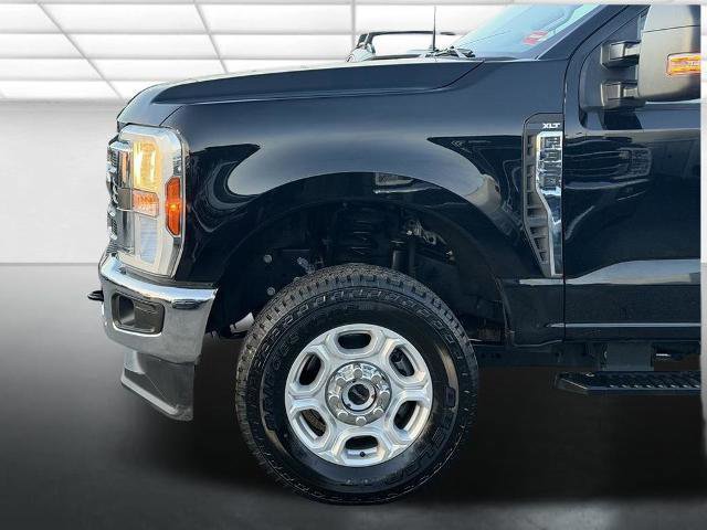Certified 2025 Ford F350 XLT w/ FX4 Off-Road Package image 23