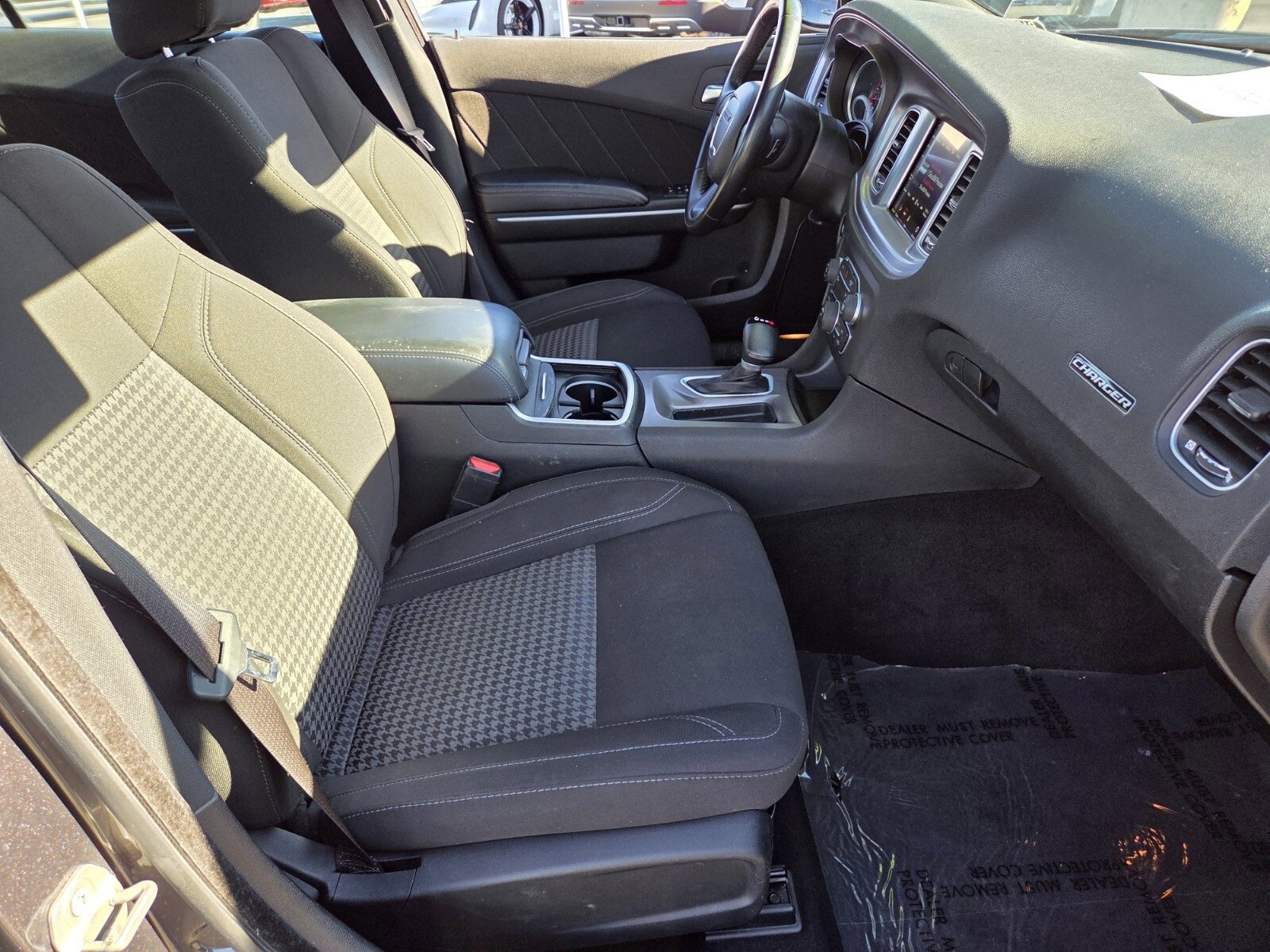 Used 2023 Dodge Charger SXT image 15