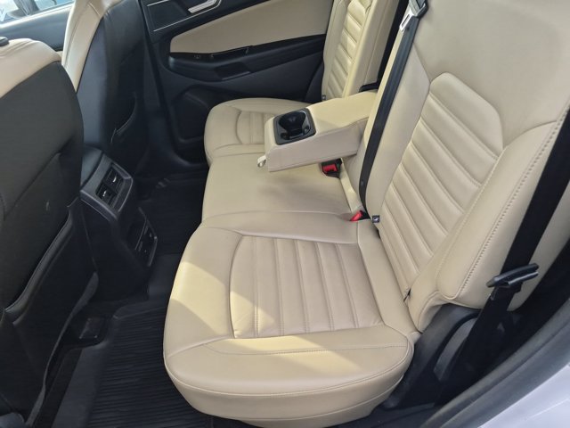 Certified 2017 Ford Edge SEL w/ Equipment Group 201A AWD/4WD image 30
