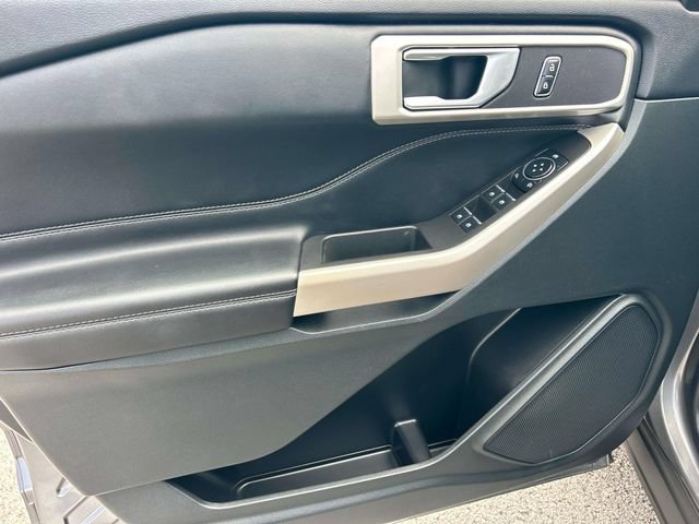Certified 2023 Ford Explorer XLT RWD image 21