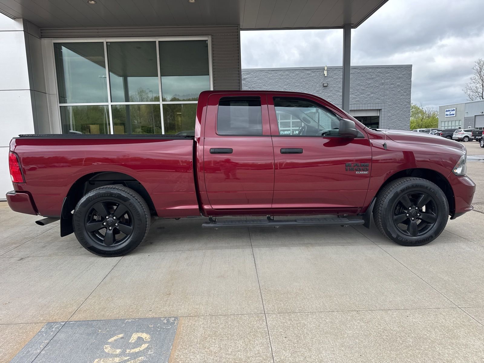 Used 2019 RAM 1500 Express w/ Express Value Package AWD/4WD image 9
