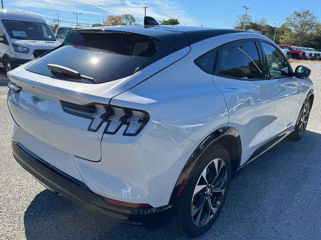 Certified 2022 Ford Mustang Mach-E Premium AWD/4WD image 4