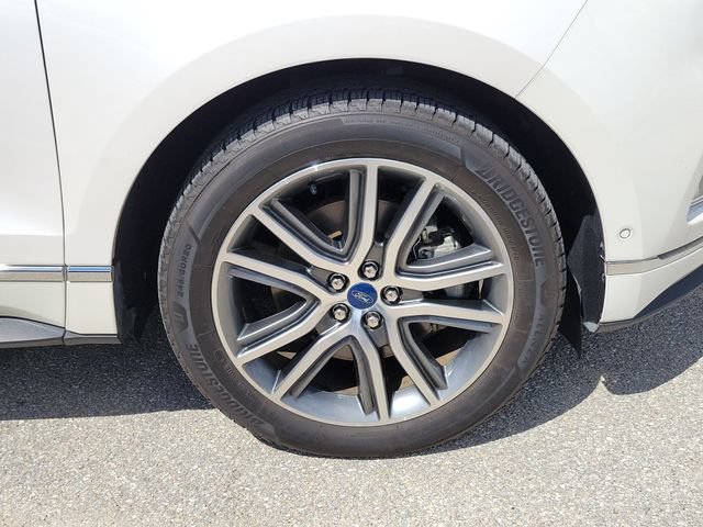 Certified 2019 Ford Edge Titanium w/ Equipment Group 301A AWD/4WD image 13