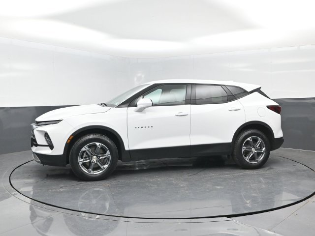 Used 2025 Chevrolet Blazer LT AWD/4WD image 4