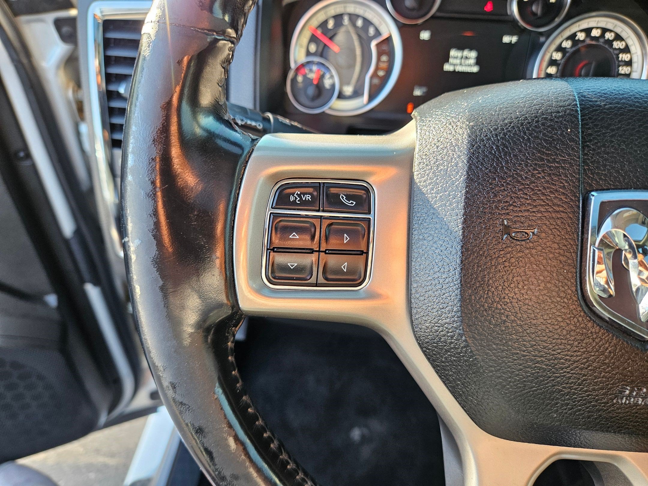 Used 2017 RAM 1500 Laramie AWD/4WD image 20