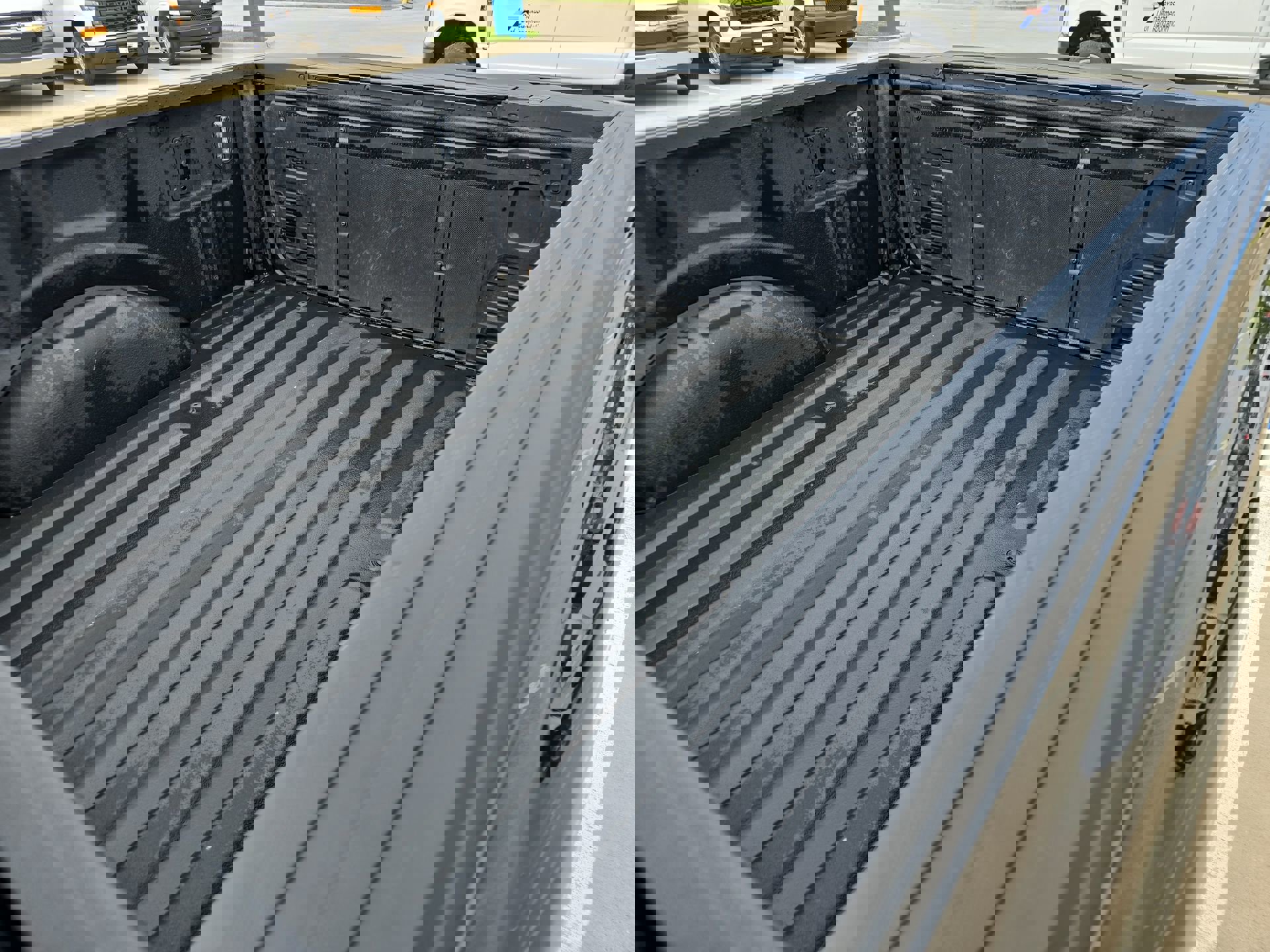 Certified 2022 Ford F150 Lightning Lariat w/ Equipment Group 511A High image 23