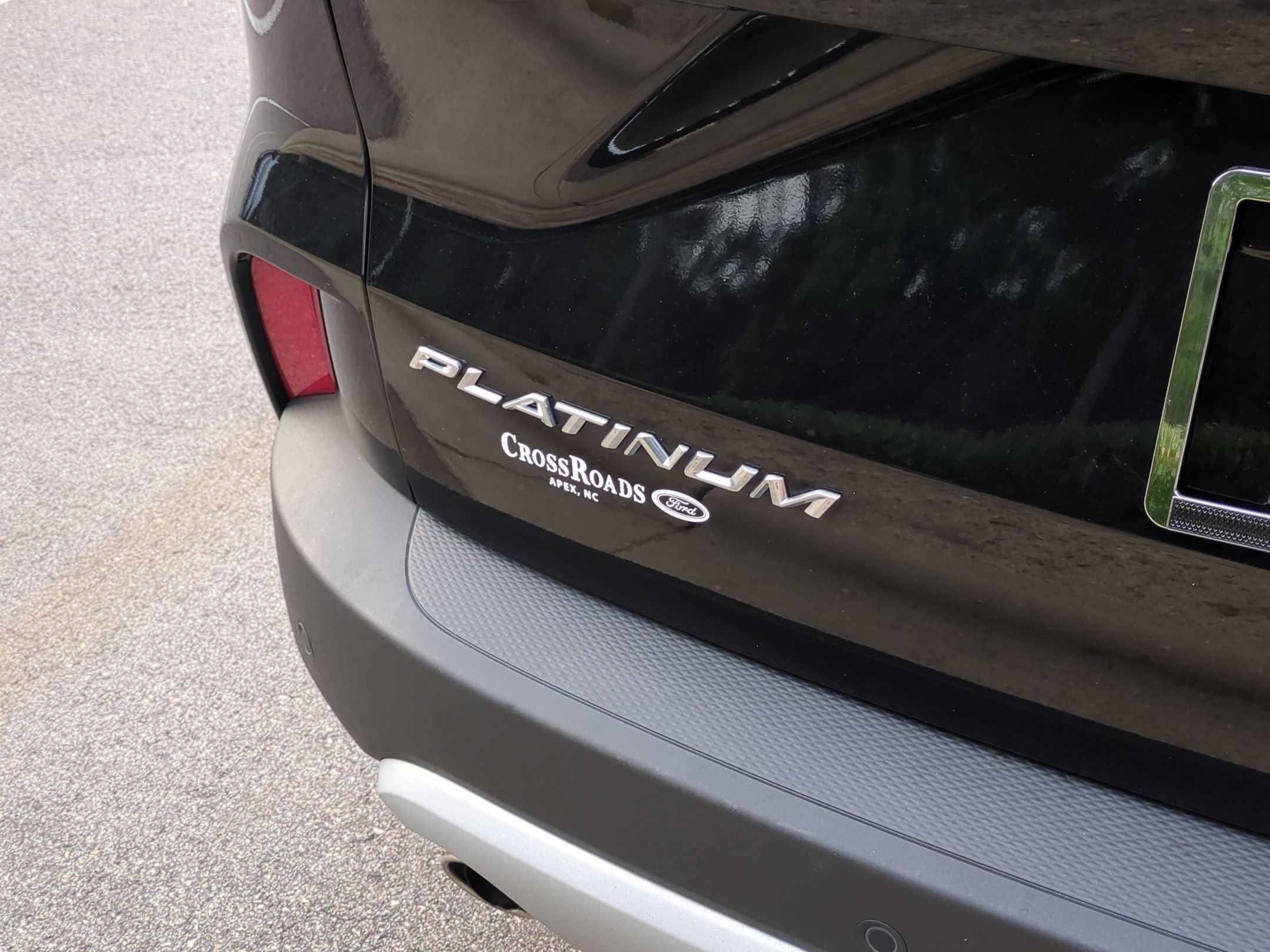 Certified 2023 Ford Escape Platinum AWD/4WD image 35