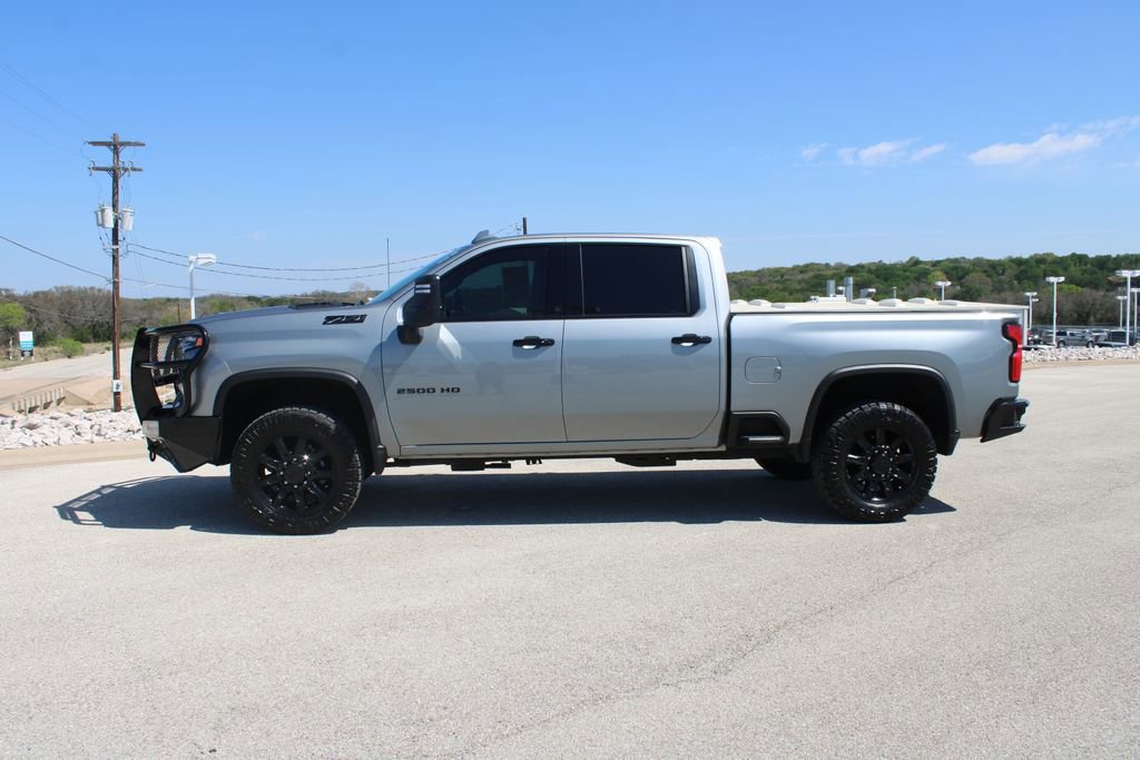 Used 2025 Chevrolet Silverado 2500 LTZ w/ LTZ Convenience Package image 2