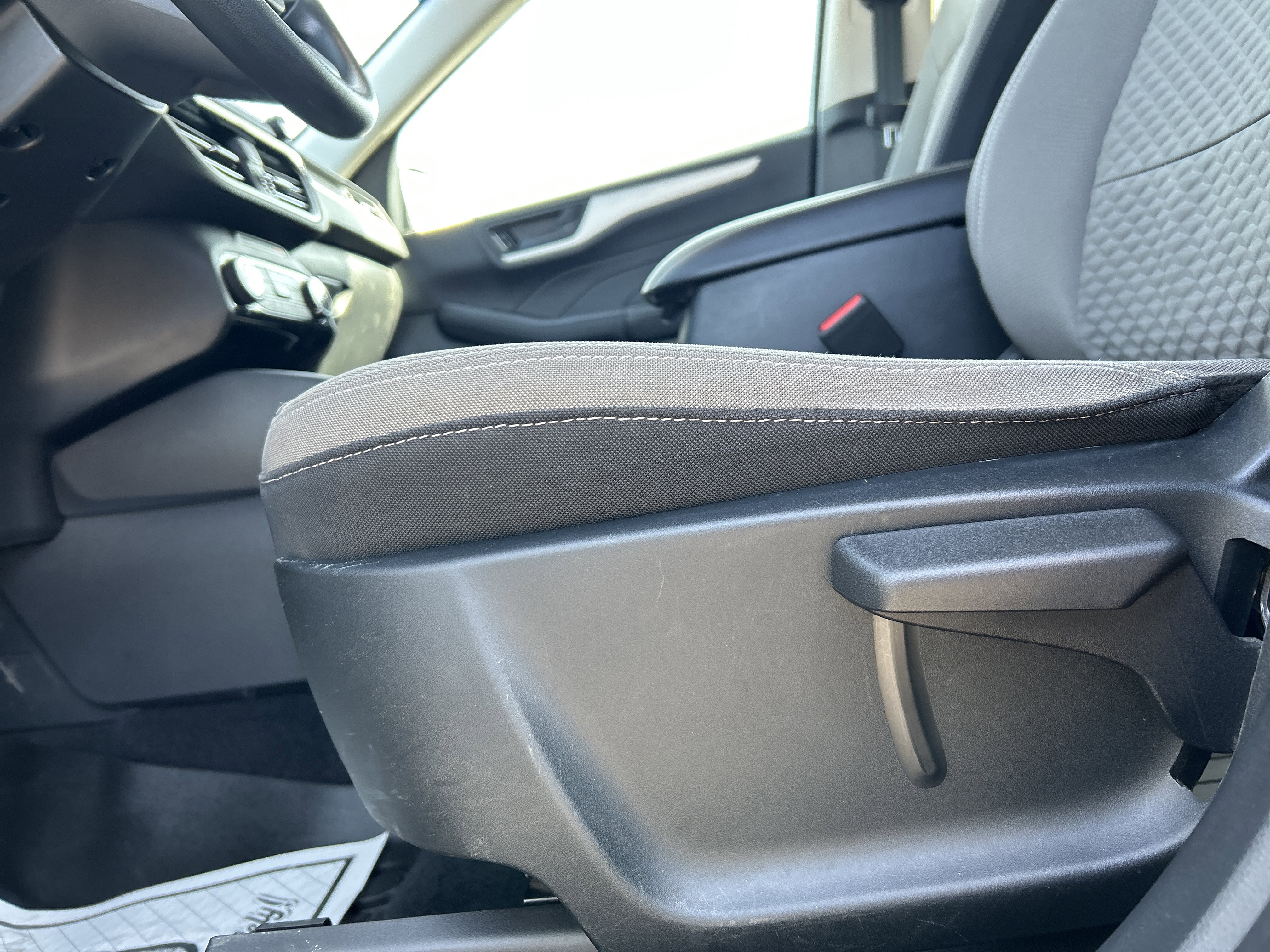 Certified 2022 Ford Escape SE AWD/4WD image 16