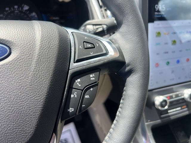 Certified 2023 Ford Edge Titanium AWD/4WD image 11