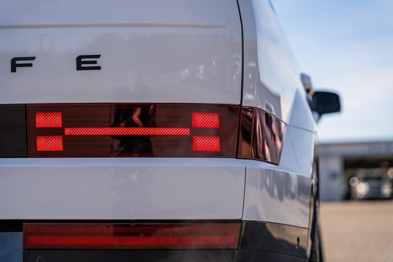 Used 2025 Hyundai Santa Fe Calligraphy w/ Tow & Go Package image 22