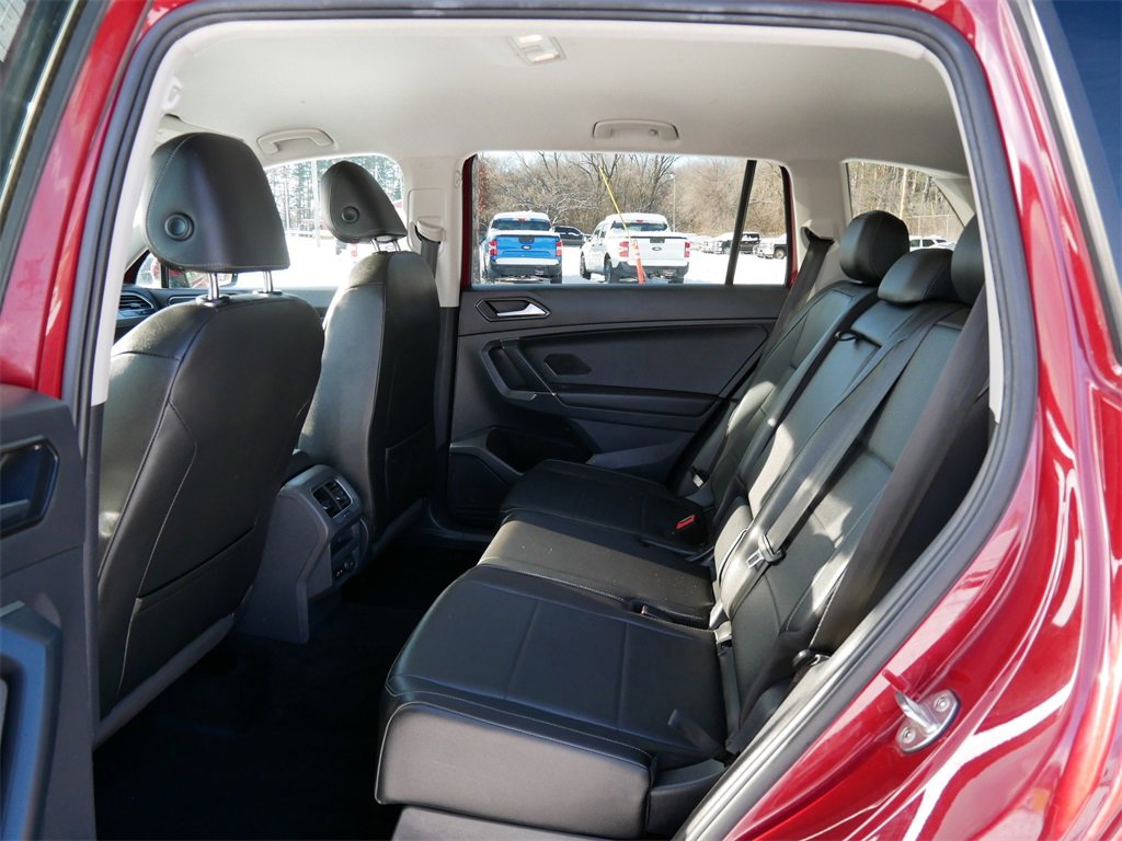 Used 2018 Volkswagen Tiguan SE image 11