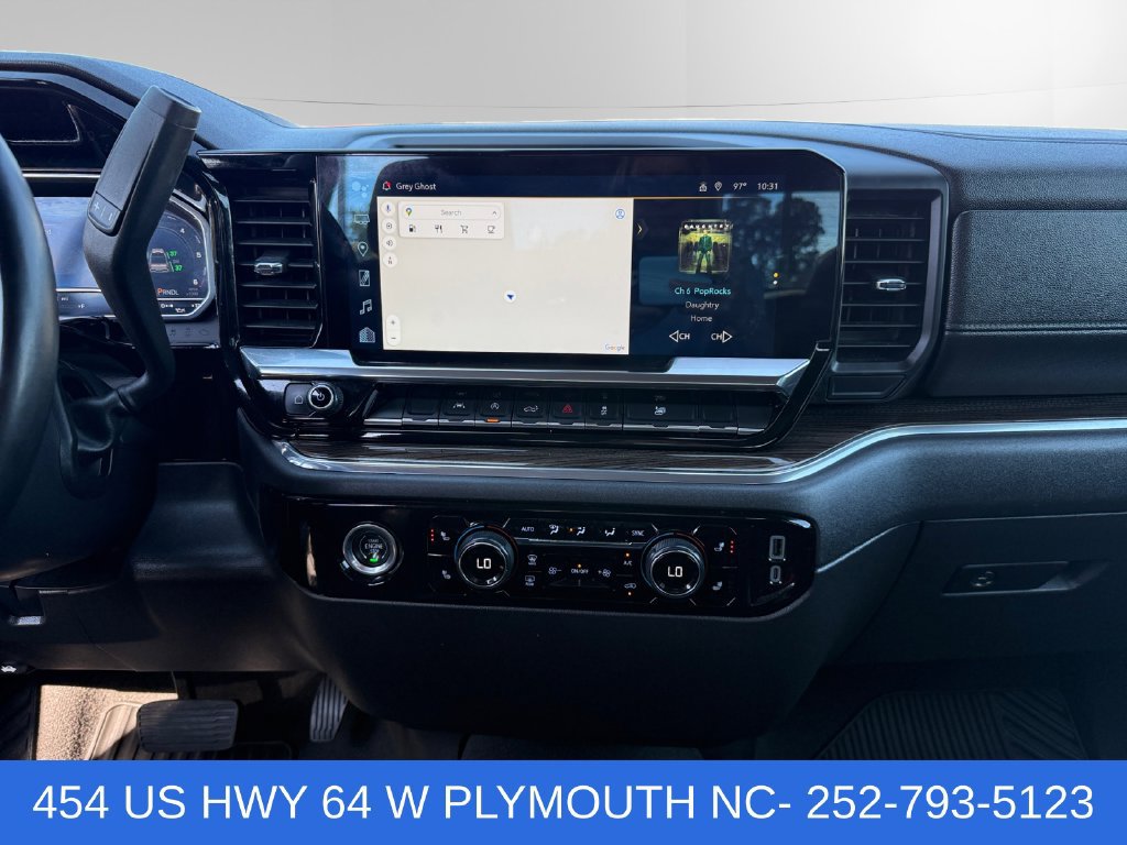 Used 2024 Chevrolet Silverado 1500 LT AWD/4WD image 11