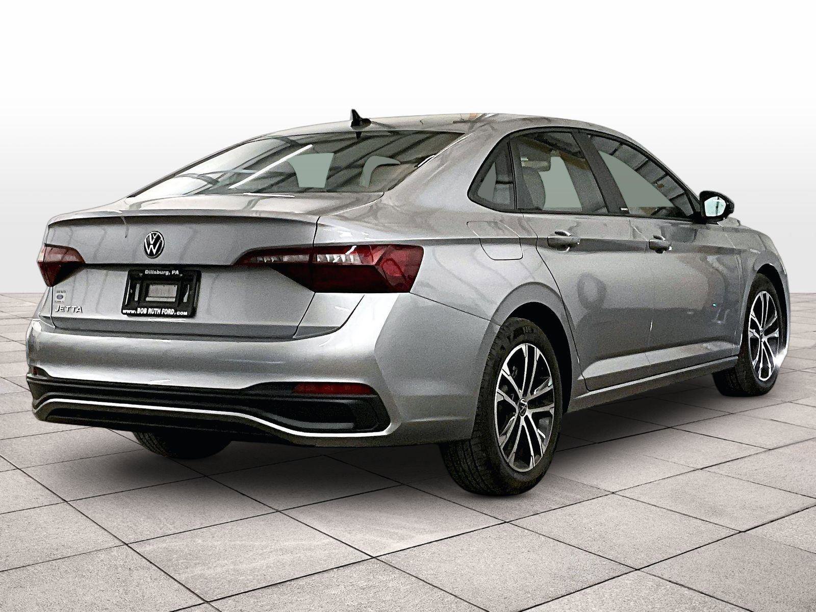 Used 2024 Volkswagen Jetta Sport FWD image 11